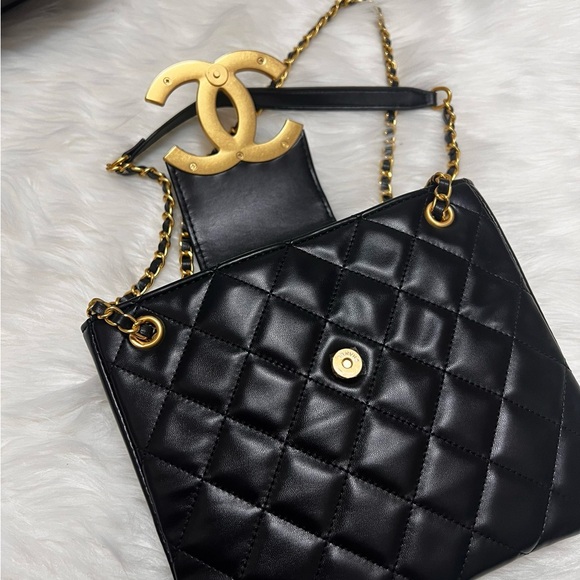 New CC Novelty shoulder bag - Picture 6 of 12